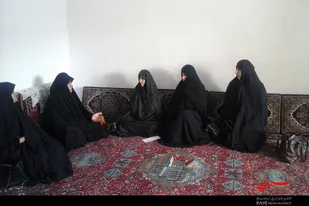 دیدار بسیجیان بهاری با نخبگان و خانواده شهدا