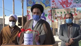 مراسم آغاز دهه فجر و نواختن زنگ انقلاب در شهرستان برخوار برگزار شد
