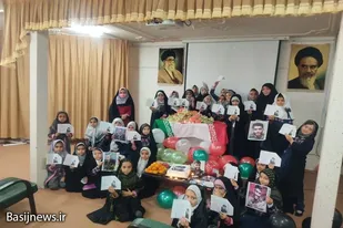 برگزاری جشن تولد شهید محمودرضا بیضایی در کبودراهنگ
