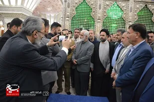 بسیاری از مردم با امام راحل میثاق نصوح بسته اند