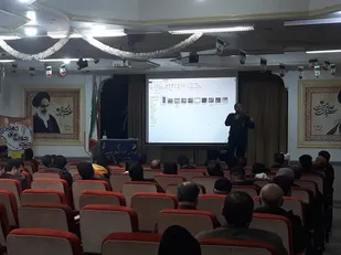 پخش مستند آستین خالی برای بسیجیان وخانواده های آنان اکران شد.