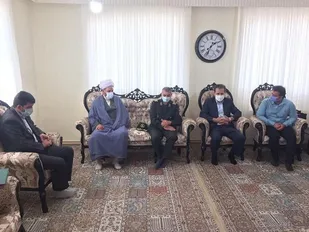 دیدار فرمانده و نماینده، ولی فقیه در سپاه بیت المقدس کردستان با خانوده شهید ماموستا برهان عالی