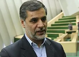 واردات اسباب بازی غربی خلاف شرع و قانون است