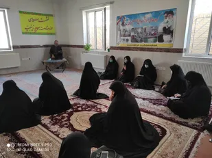 نشست سیاسی به مناسبت روز ۱۳ آبان در حوزه زینبیه ناحیه مرکزی