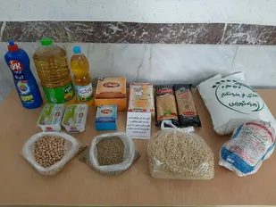 اهدای بسته&zwnj;های معیشتی به کیوسک&zwnj;داران شاهرودی