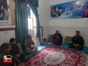دیدار فرمانده سپاه ناحیه ارزوئیه با امام جمعه