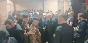 وزیر کشور در مسیر پیاده&zwnj;روی نجف به کربلا