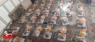بسته های یلدایی در میان خانواده های نیازمند زاهدانی توزیع شد