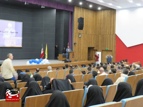عکس اجتماع دانش آموزی