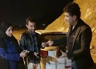 اقدام شایسته مأمور کنترل نامحسوس پلیس راه/ رساندن کیف پول 350 میلیون ریالی به صاحبش