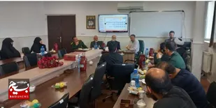 کارگاه آموزشی پیرامون اولویت مسائل کارگروه ها در ناحیه امام حسین (ع) برگزار شد
