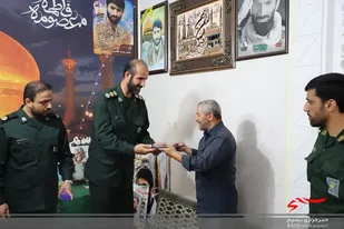 فرمانده سپاه بابل با خانواده شهدای مدافع حرم دیدار کرد
