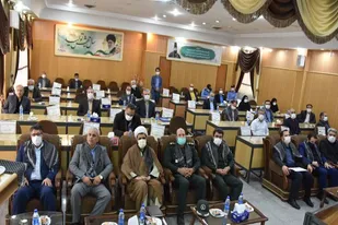 نشست بصیرتی ویژه گرامیداشت هفته دفاع مقدس در مدیریت بانک تجارت استان مرکزی