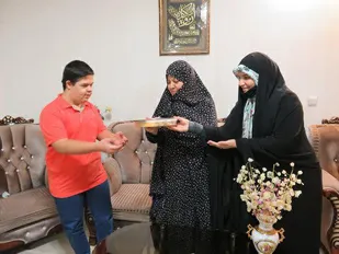تقدیر از مادران نمونه در شب ولادت حضرت زهرا (س)