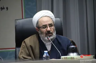 سلاح دشمن برای مقابله با اسلام و انقلاب تبلیغات است