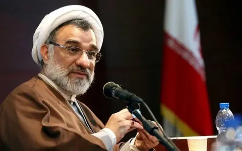 تفرقه میان مردم و مسئولان در مسیر آرمان‌های انقلاب نیست