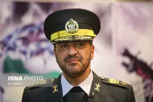 در هیچ کجای دنیا سراغ نداریم که فرمانده ولی فقیه باشد