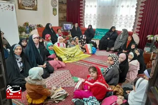 دیدار جمعی از نوجوانان پایگاه شهیدان بیات همدان با خانواده شهید &laquo;ترک&raquo;