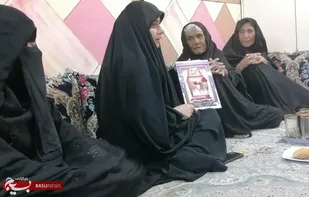 عیادت مسئول بسیج جامعه زنان بشاگرد از خانواده شهید پیردادی در سردشت