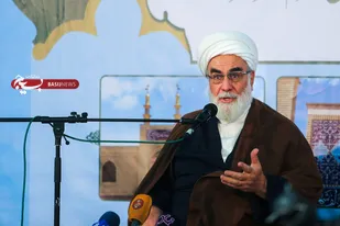 قرائت&zwnj;پیام&zwnj; امام&zwnj; خامنه&zwnj;ای درمراسم وداع باشهدای ترور