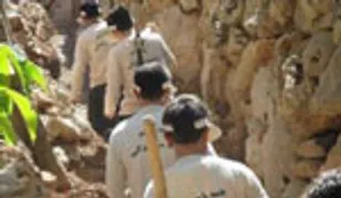 ۲۰۰ بسیجی در اردوهای جهادی نوروز ۹۵ شهرستان تایباد شرکت کردند