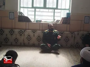 هر که توفیق مددش نکند به حق رو نیاورد