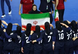 پیام تبریک بسیج ورزشکاران در پی کسب مدال طلای تاریخی دختران هندبالیست ایران