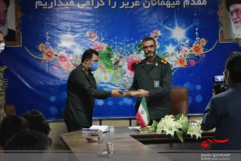 آیین تکریم و معارفه فرمانده حوزه مقاومت بسیج علی ابن ابی طالب(ع) محلات