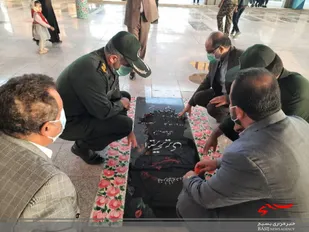 برگزاری مراسم عطرافشانی و گلباران قبور مطهر شهداء در خرمشهر