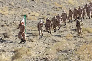 کوهپیمایی کارکنان و سربازان یگان امنیتی حیدر کرار (ع) در زاهدان