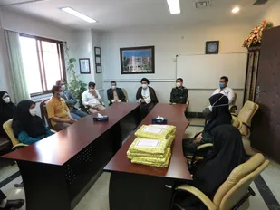 دیدار پاسداران سپاه ناحیه سمنان با کادر درمان بیمارستان کوثر این شهرستان