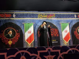 پیروی از ولایت&zwnj;فقیه و ایستادگی &zwnj;ملت وفادار رمز پیروزی است