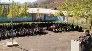 هدف دشمنان مهار انقلاب اسلامی ایران است