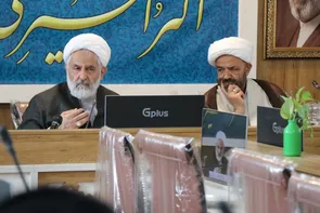 دیدارصمیمانه رئیس سازمان بسیج بااساتید ونخبگان علمی طلاب وروحانیون استان اصفهان