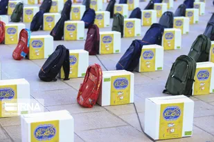 توزیع ۱۰۰ بسته لوازم التحریر توسط گروه جهادی دانشجویی شهید شوشتری دانشگاه پیام نور کهنوج