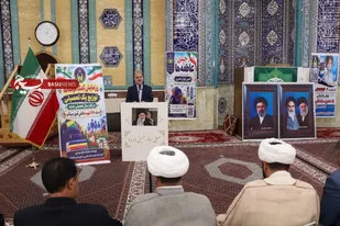 توزیع ۴۳۶ بسته تحصیلی میان دانش&zwnj;آموزان نیازمند ماهنشان