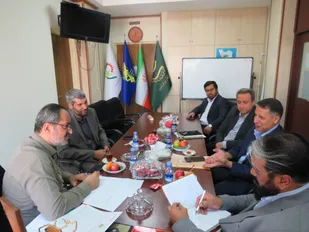 حضور مدیرعامل مجتمع لاستیک بارز در سازمان بسیج کارگران و کارخانجات به منظور رفع موانع تولید کشور