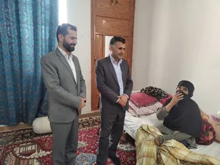 سرکشی از مادر شهید &laquo; نورالله دبیقی &raquo; در شهرستان چرام