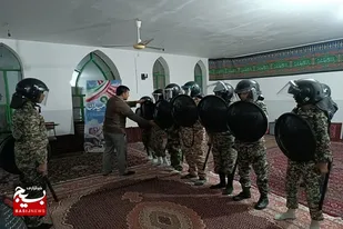 برگزاری کلاس ضد اغتشاش در زاهدان