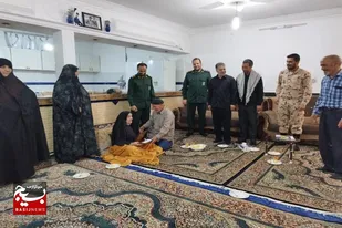 دیدار جانشین فرمانده سپاه کبودراهنگ با خانواده معظم شهدا