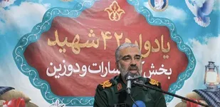 مجلس شهدا همانند نهضت عاشورا سراسر حماسه و ایثار است/شهدا با خون خون نقشه دشمنان را خنثی کردند