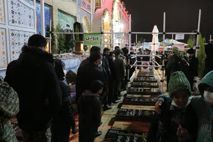 حال و هوای گلزار شهدای کرمان در شب شهادت حاج قاسم سلیمانی