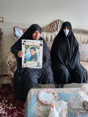 دیدار با سه خانواده شهید هشت سال دفاع مقدس