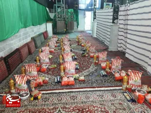 توزیع بسته&zwnj;های معیشتی در بین نیازمندان روستای راهجرد قم
