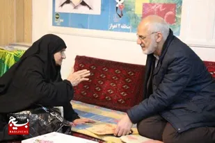 استاندار خوزستان با مادران شهیدان دیدار کرد