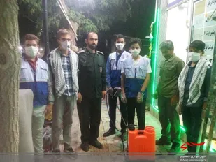ضدعفونی سطح شهر راز توسط گروه جهادی بسیج دانش آموزی