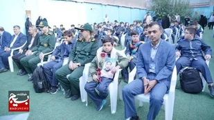 فرمانده سپاه استان البرز، بدرقه کننده&zwnj;ی فرزندان شهدا تا مدرسه&zwnj;شان