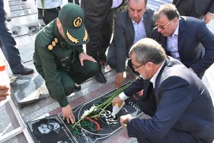 غبار روبی گلزار شهدای شهرستان گرگان