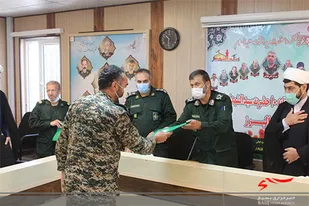 مراسم تجلیل از مربیان، متربیان و مدیران نمونه لشکر عملیاتی ۱۰ حضرت سیدالشهداء (ع) +تصاویر