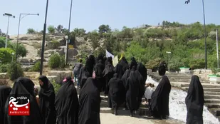 صعود خانوادگی کارکنان ناحیه عمار مشهد به قله جبل النور + عکس